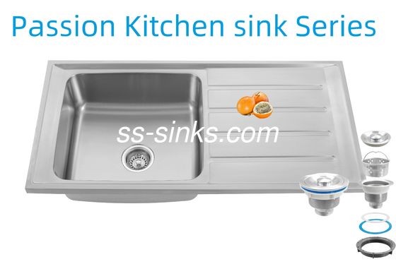 Μοντέρνος Νεροχύτης Κουζίνας με Οπίσθια Αποστράγγιση και Σουρωτήρι για Σύγχρονες Κουζίνες